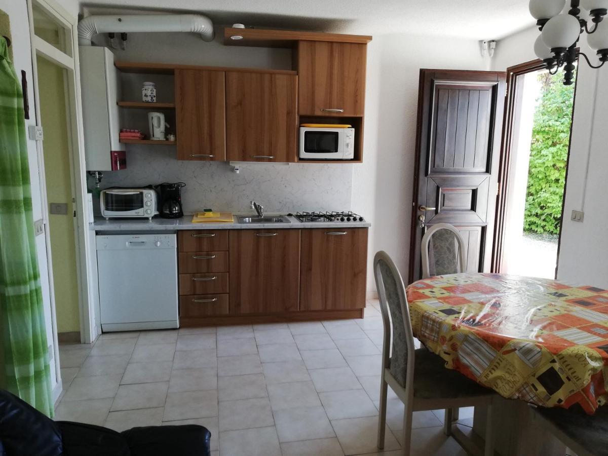 Apartmán Giardino Porto Valtravaglia Exteriér fotografie