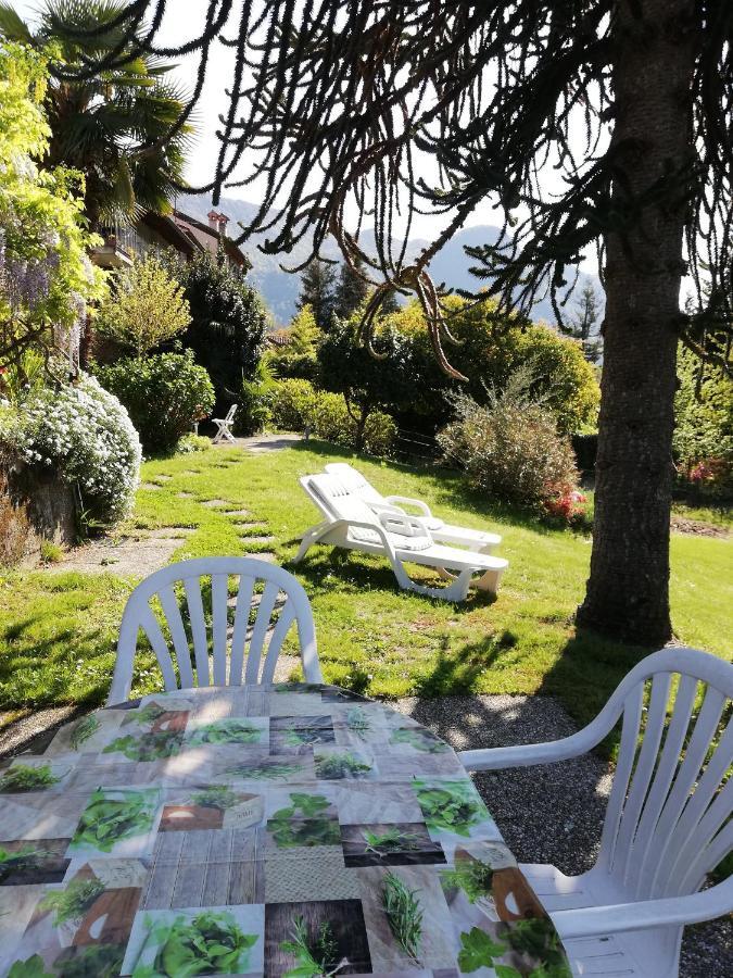 Apartmán Giardino Porto Valtravaglia Exteriér fotografie